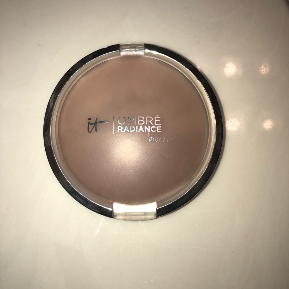 IT Cosmetics Ombré Radiance Bronzer